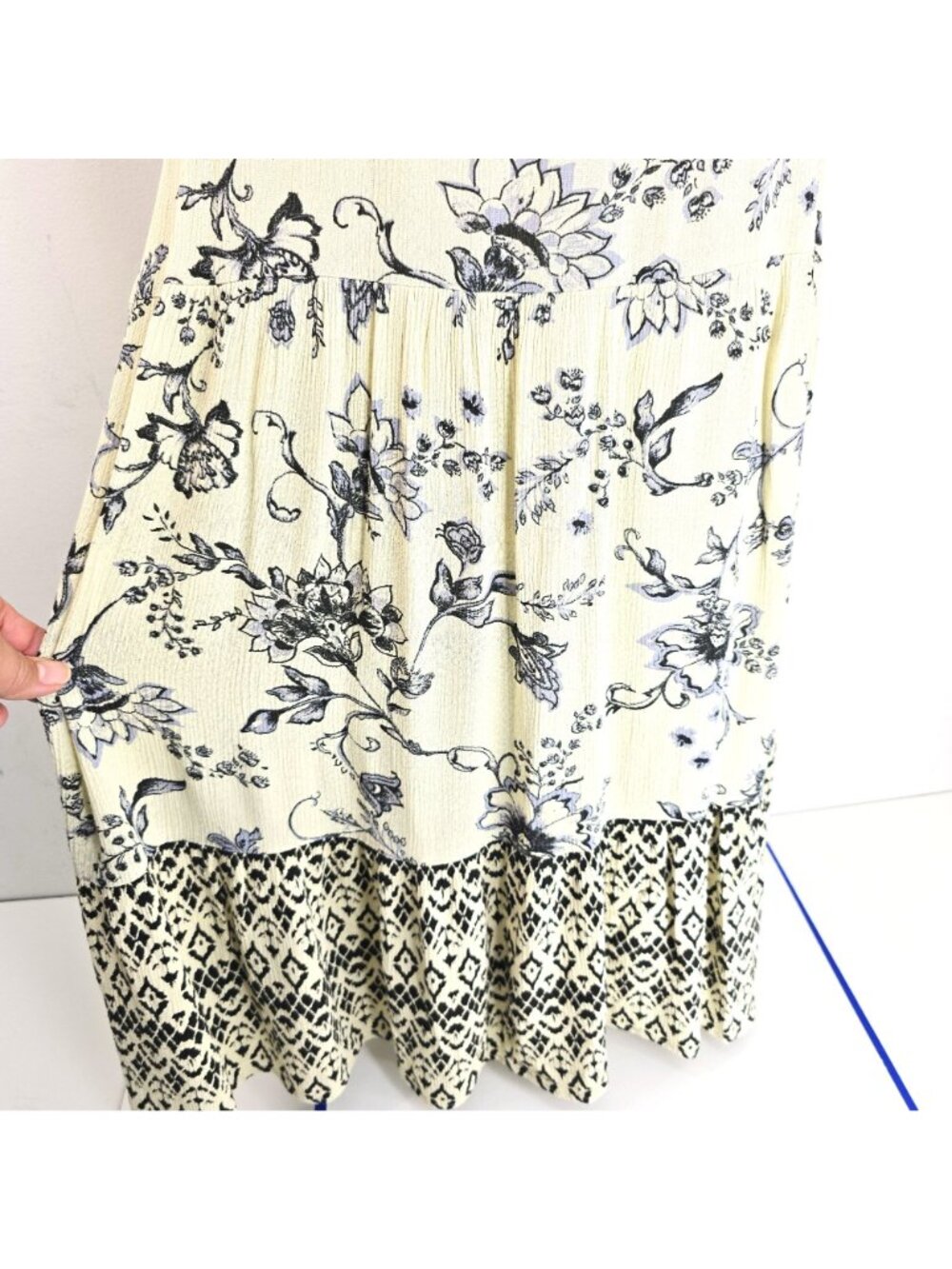 Knox Rose Light Yellow Black Floral Surplice Boho Tiered Maxi Dress Women Size X - Picture 3 of 8